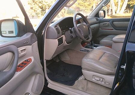 Toyota Land Cruiser Automatik 100 7 Sitzer 4.2 Diesel