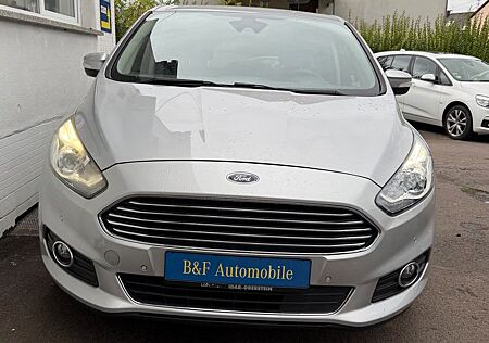 Ford S-Max Titanium AWD
