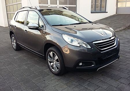 Peugeot 2008 gebraucht kaufen Peugeot 2008 Style PureTech 110 STOP & START