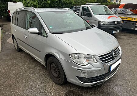 VW Touran Volkswagen 2.0 TDI 103kW DPF -