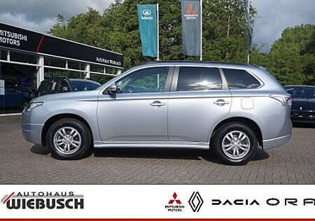 Mitsubishi Outlander 2.2 DI-D Invite 4WD,AHK ab. Klima. G
