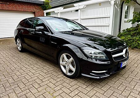 Mercedes-Benz CLS 500 Shooting Brake -