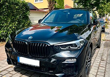 BMW X5 xDrive30d M-Sportpaket + Pano + 22"