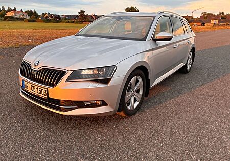 Skoda Superb 2.0 TDI SCR 140 Gr t DSG 4x4 Style Co...