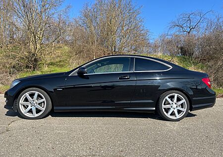 Mercedes-Benz C 220 CDI BlueEFFICIENCY -