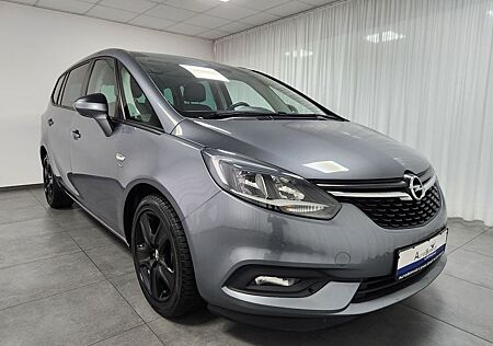 Opel Zafira ACTIVE 200PS NAVI TEL SHZ PDC Pano 1.Hand