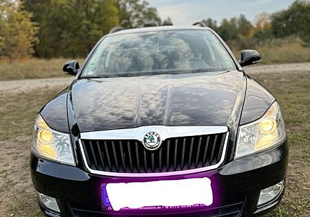 Skoda Octavia Combi 1.4 TSI DSG Ambiente Ambiente