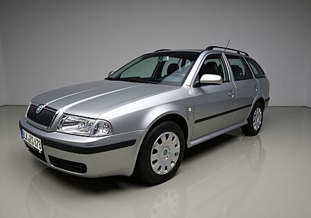 Skoda Octavia Combi 1,6 Tour *PDC*KLIMA*ZV*