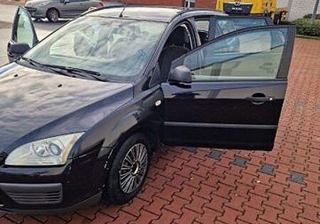 Ford Focus 1,6TDCi DPF Ghia Ghia
