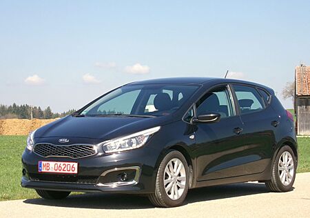 Kia Cee'd / Ceed 1.4 Euro6 Service NEU! TÜV 4/2028!