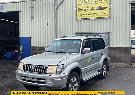 Toyota Land Cruiser Prado 3.0 TD 4 x 4 5 Seats Leather
