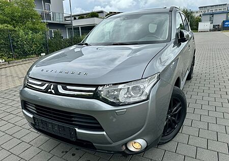 Mitsubishi Outlander 2.2 DI-D Plus ClearTec 4WD NAVI*LEDER*