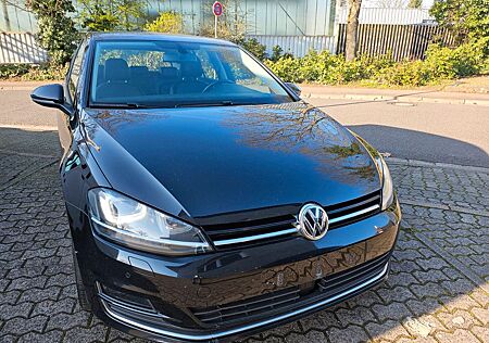 VW Golf Volkswagen 1.6 TDI DSG*LEDER*NAVI*LED*