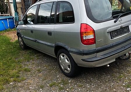 Opel Zafira 1.8 16V -