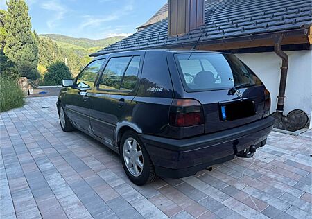 VW Golf Volkswagen 3, 1.6 Benzin, 75 PS, EZ 04/1995