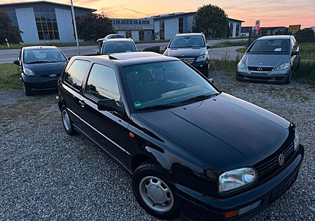VW Golf Volkswagen III 1,4 TÜV NEU* Schiebedach* El. Fenster*