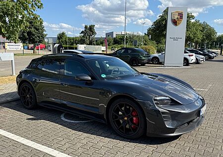 Porsche Taycan GTS Sport Turismo GTS Approved