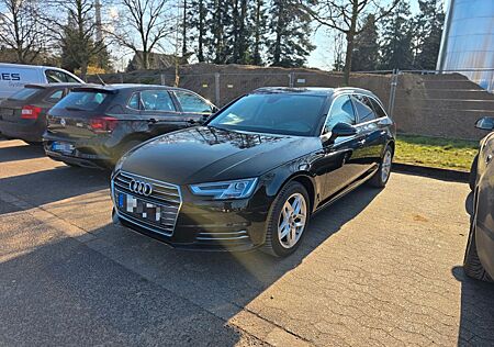 Audi A4 2.0 TDI 140kW S tronic Avant, Pano,Headup