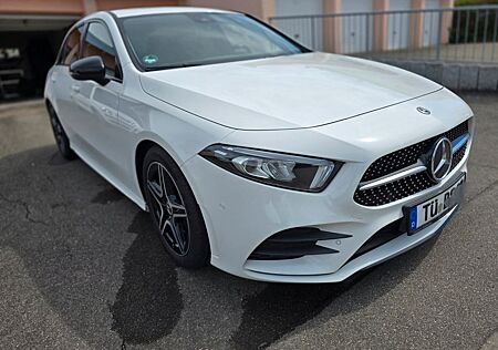 Mercedes-Benz A 220 AMG Line Night Paket