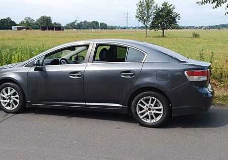 Toyota Avensis 1,8-l-Valvematic Multidrive S Executive