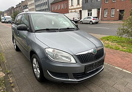 Skoda Fabia Stuerkette Neu-HU Neu 122000Km