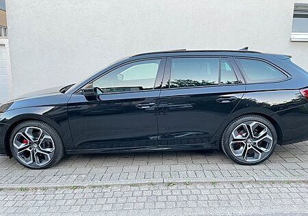 Skoda Octavia 2.0 TDI DSG 4x4 RS Combi NP:60859,00