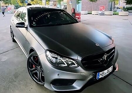 Mercedes-Benz E 500 AMG-Line*Panorama*8-Fach*Facelift*B&O*TÜV*