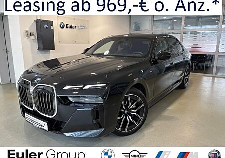 BMW 740 d xDrive M Sport PanoSky StHzg IconGl Aktivl