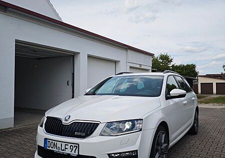 Skoda Octavia 2.0 TDI DSG RS Combi RS, schw Dach, Temp