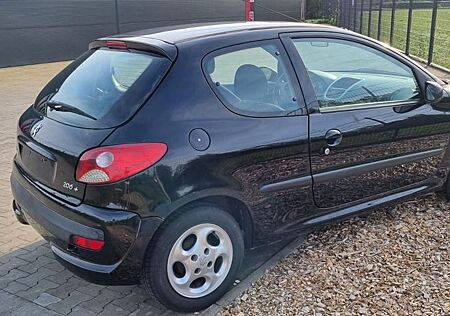 Peugeot 206 1.4 75 -