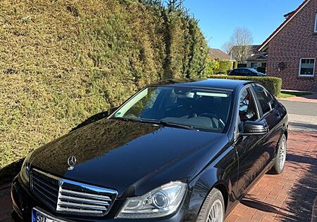 Mercedes-Benz C 220 CDI Aut. AHK Bi-Xenon Sitzheizung