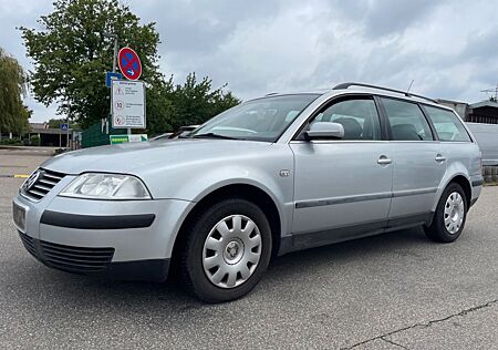 VW Passat Variant Volkswagen Comfortline Scheckheftgepflegt