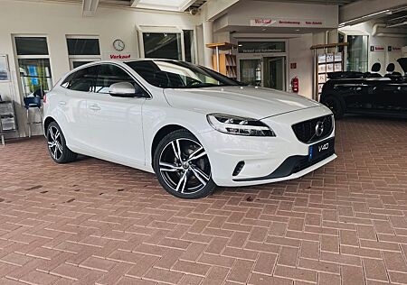 Volvo V40 D2 R-Design Navi PDC Cam 18'' NR scheckh