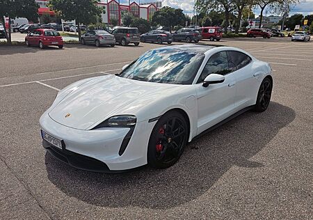 Porsche Taycan 4S #APPROVED# PerfBat.+ PANO PDLS+ !VOLL!