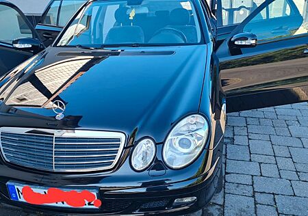 Mercedes-Benz E 200 KOMPRESSOR T CLASSIC Classic