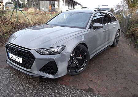 Audi RS6 Avant Performance/B&O/22"/PANO/Matrix/Abgas/