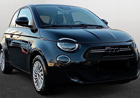 Fiat 500E CarPlay TÜV 05/2027 Limousine Apple CarPlay