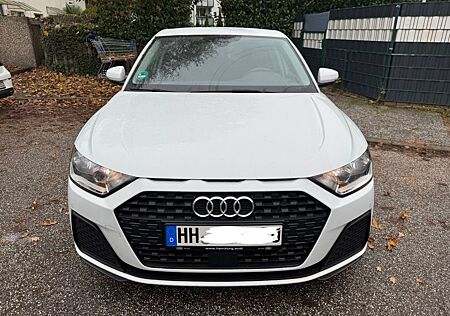 Audi A1 30 TFSI S tronic Sportback -