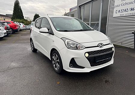 Hyundai i10 YES! Plus*Navi*Sitzeizung*Lenkradheiz.*