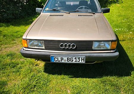 Audi 80