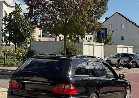 Mercedes-Benz E 320 CDI 4MATIC T AVANTGARDE H&K W211