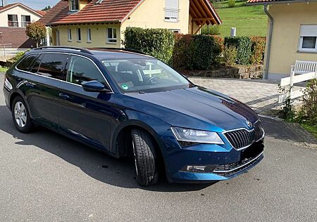 Skoda Superb 2.0 TDI DSG, AHK, Service neu