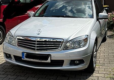 Mercedes-Benz C 180 CGI T BlueEFFICIENCY ELEGANCE Aut. ELE...
