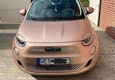 Fiat 500E "la Prima" Limousine Panoramadach