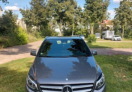 Mercedes-Benz B 180 d Style Style