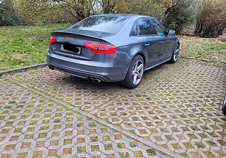 Audi S4 3.0 TFSI S tronic quattro -