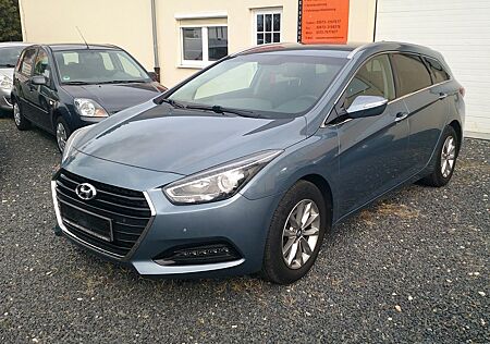 Hyundai i40 cw blue