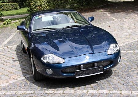 Jaguar XK XK8 Coupe 3 Jahre Garantie