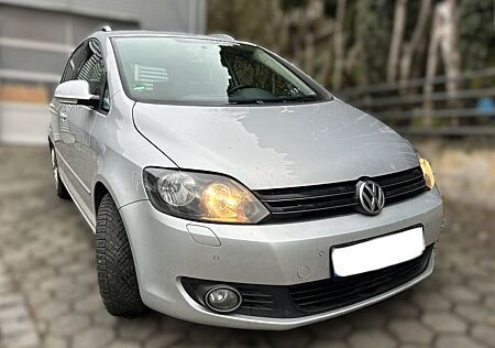VW Golf Plus Volkswagen 1,6 Tüv NEU Klima PDC vo./ hi. 8-fach