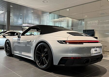 Porsche 992 Carrera 4 GTS Cabriolet Carrera GTS